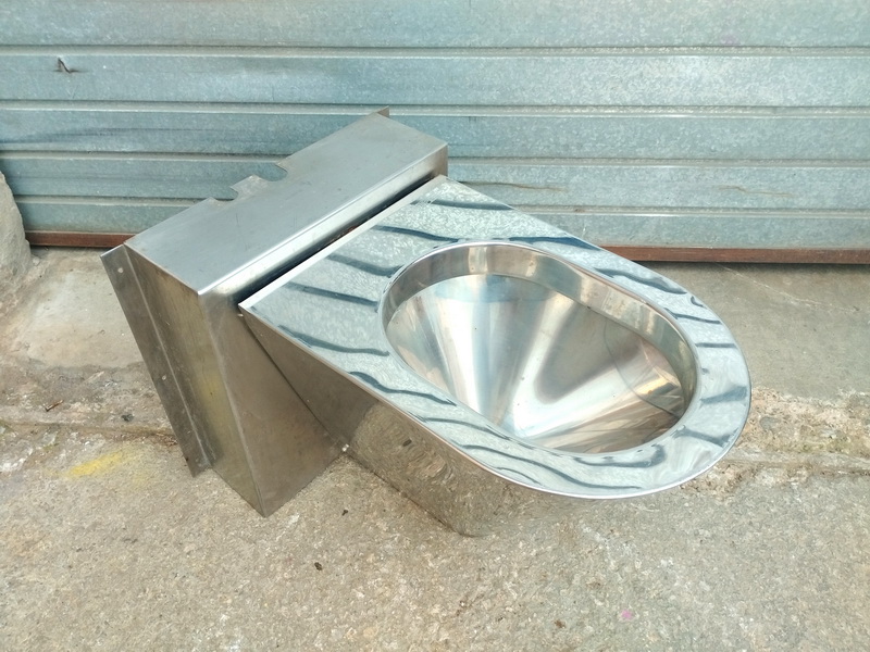 inodoro baño hosteleria carcel inox 40.5-44x36-42x51-66 1u